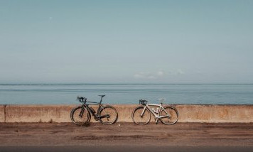 velo-a-le-bois-plage.jpg